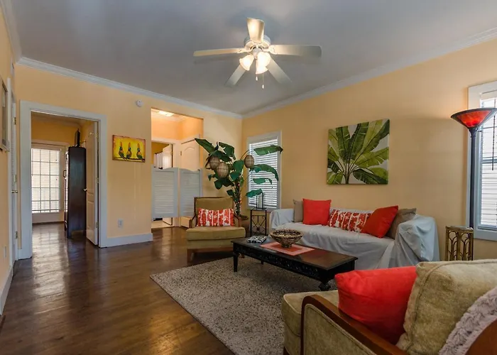 Apartment Five O'clock Somewhere 4bd By Pkrm *