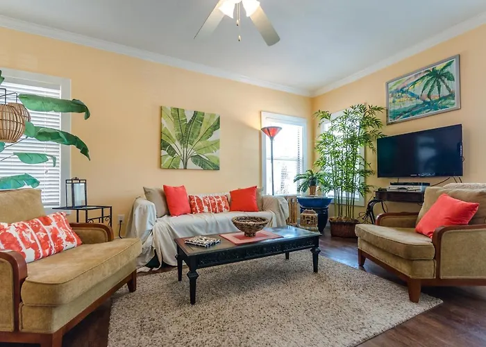 Five O'clock Somewhere 4bd By Pkrm Pensacola