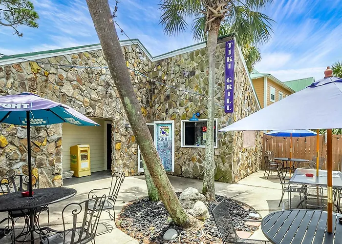 Apartment Five O'clock Somewhere 4bd By Pkrm Pensacola